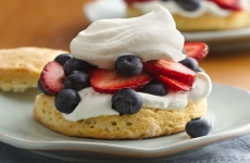 Biscuit Berry Shortcakes